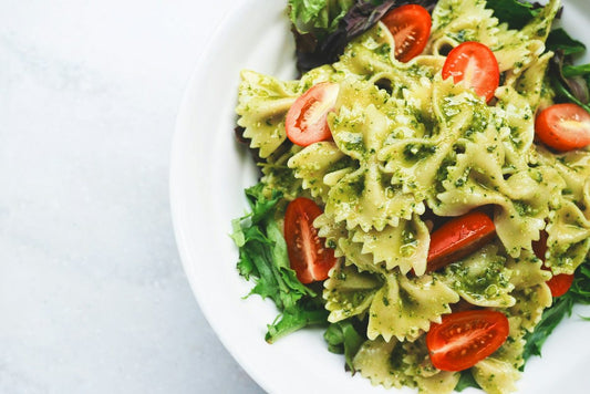 Makaron z pesto - przepis na klasyczne danie w 15 minut